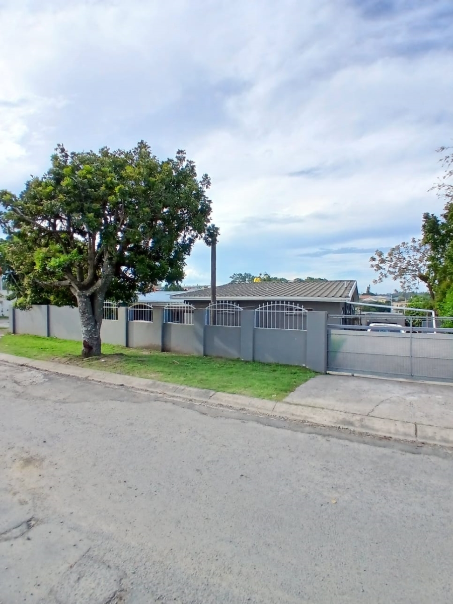 3 Bedroom Property for Sale in Amalinda Eastern Cape